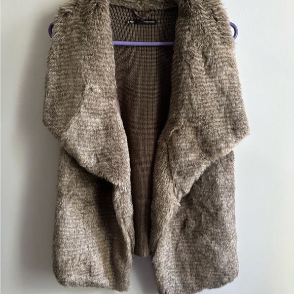 Maurices Grey Fur Vest - Picture 1 of 13